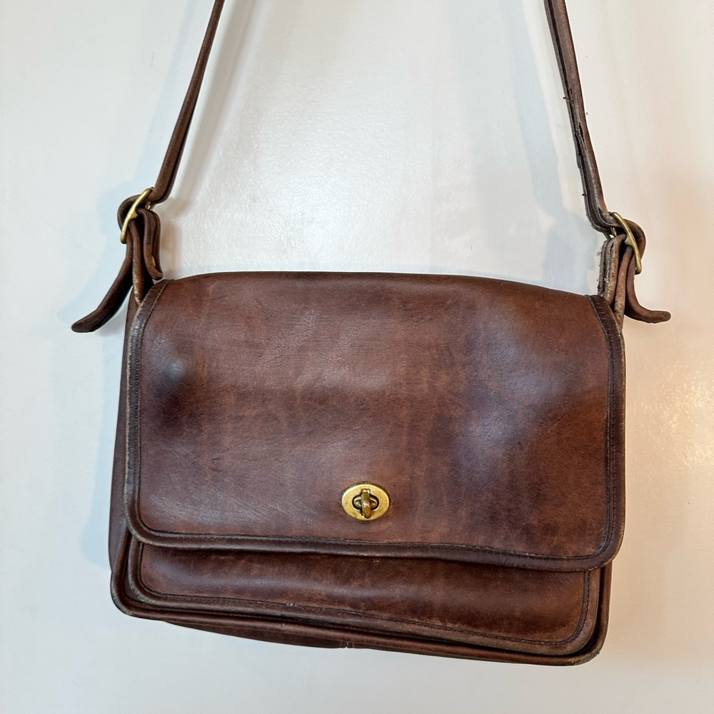 Vintage Coach Legacy Flap Turnlock Adjustable Crossbody Brown Leather Bag - Picture 12 of 16